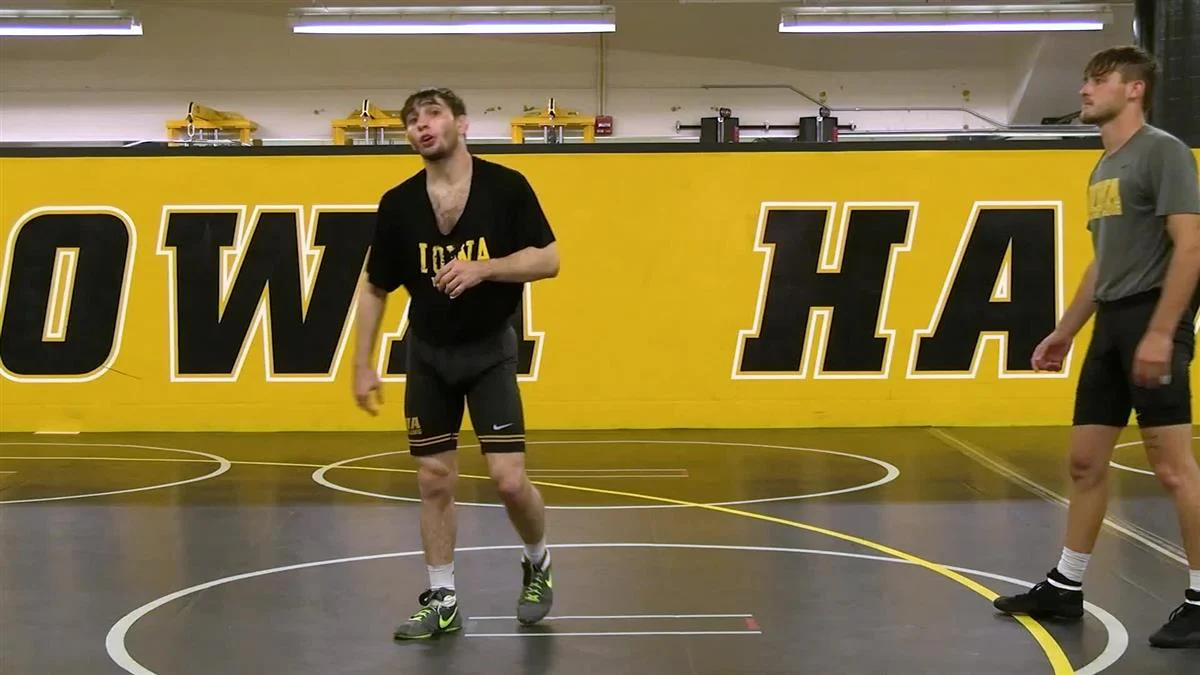 Aggressive Dumps and High Pace Offense by Austin DeSanto - Image 5
