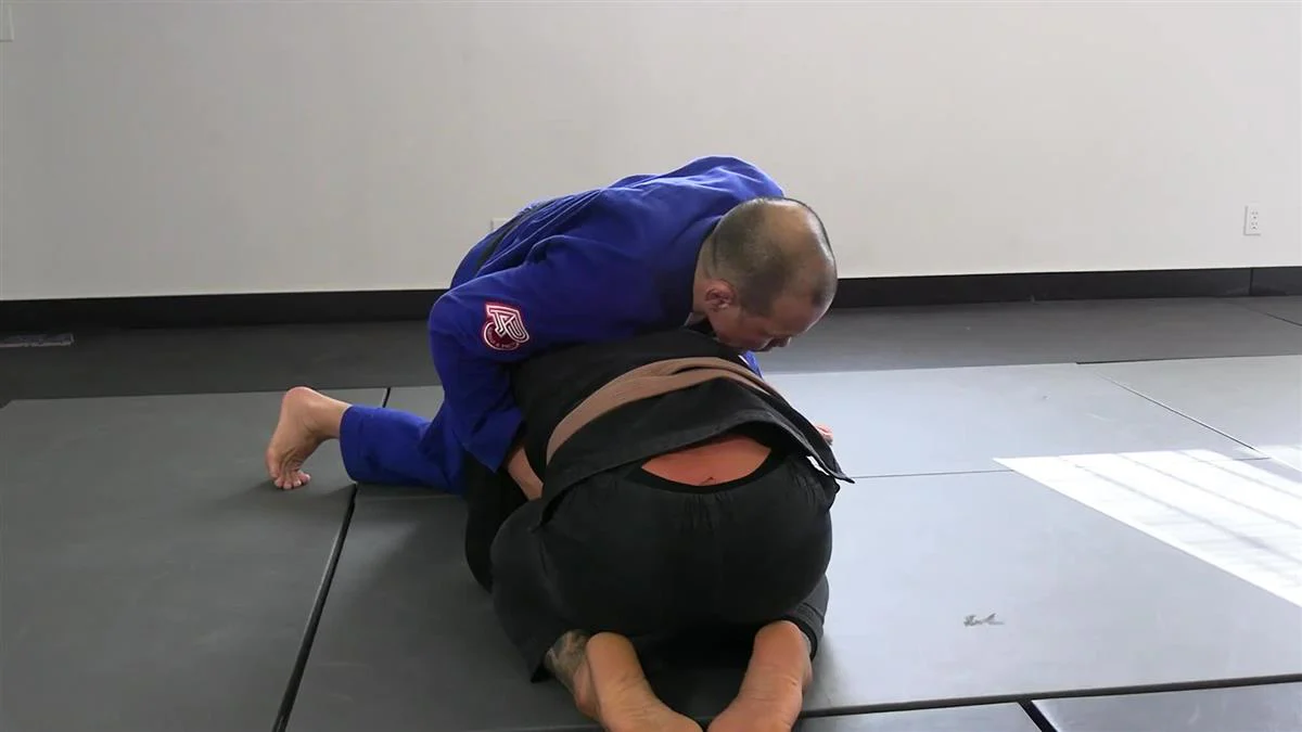 Assassin Choke by Baret Yoshida - Image 4