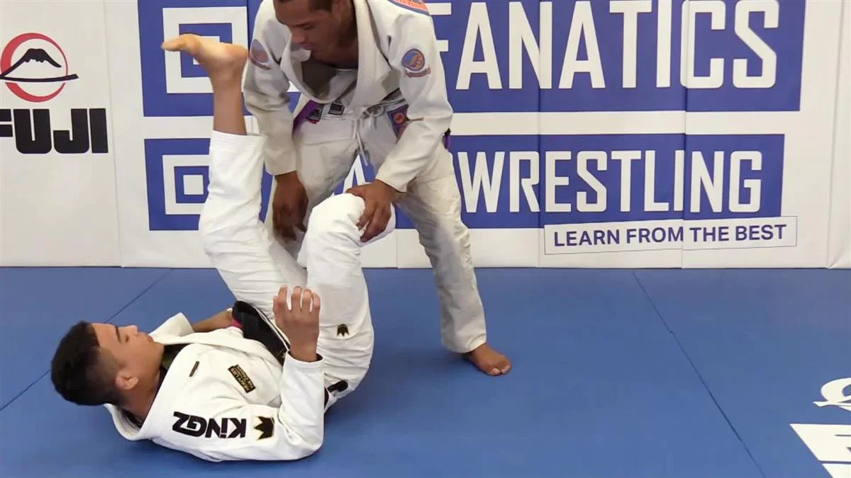 Baby Shark Guard System by Diogo Reis - Image 5