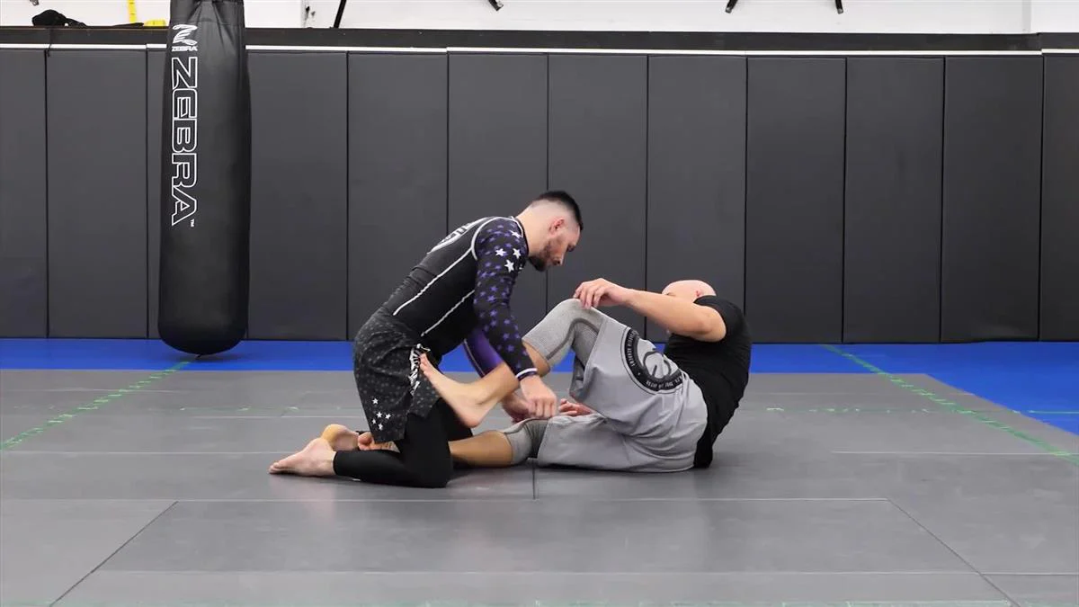 BJJ Front Headlock Series Part 1 by Andrew Calandrelli - Image 5