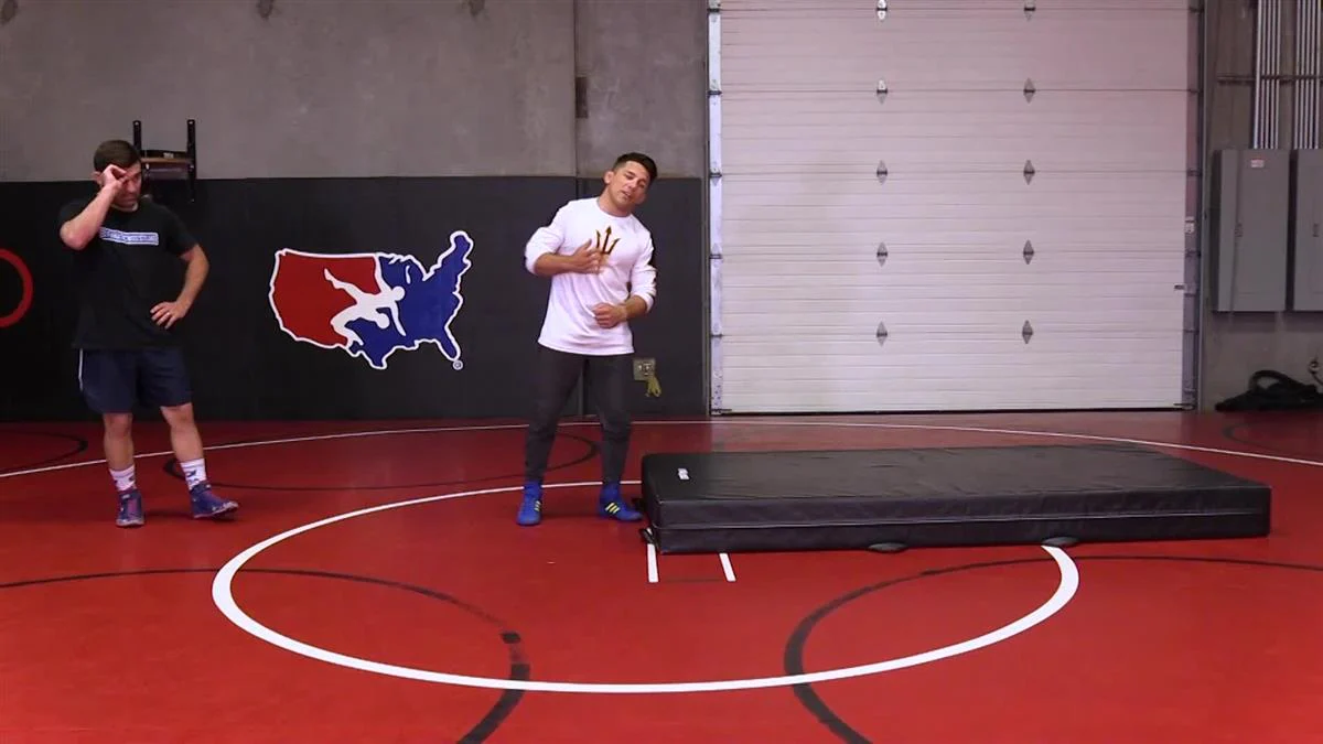 Complete Guide to High Crotch Offense by Frank Molinaro - Image 4