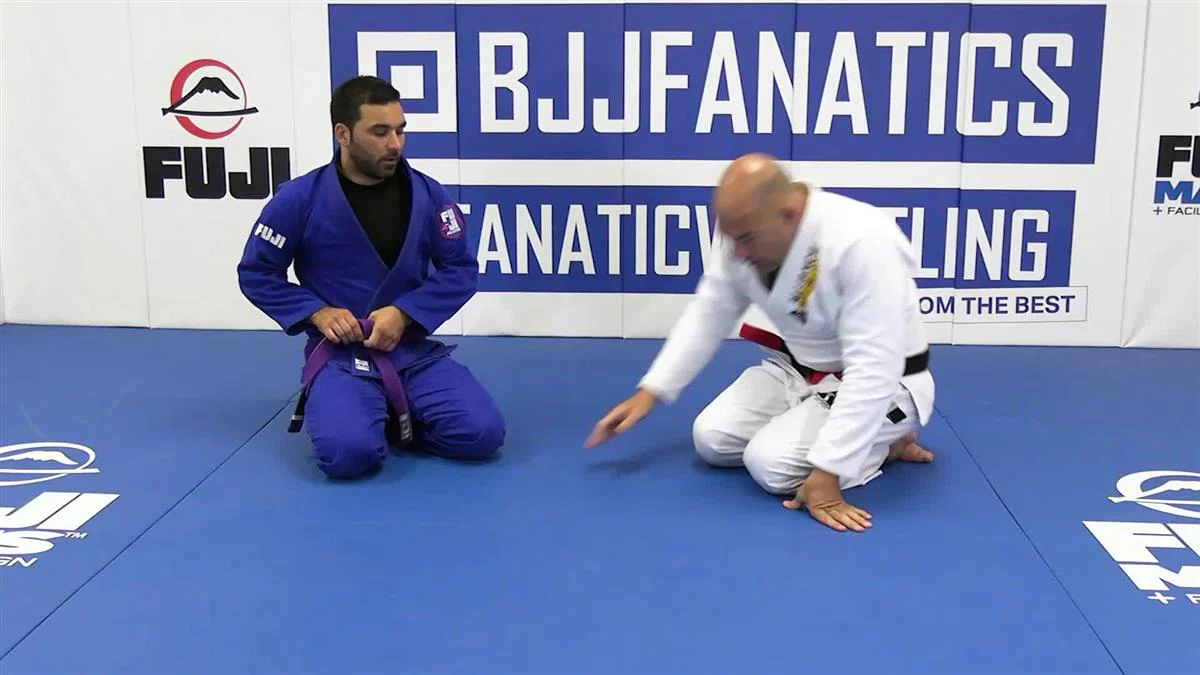 Coral Belt Concepts: Closed Guard by Fabio Gurgel - Image 5