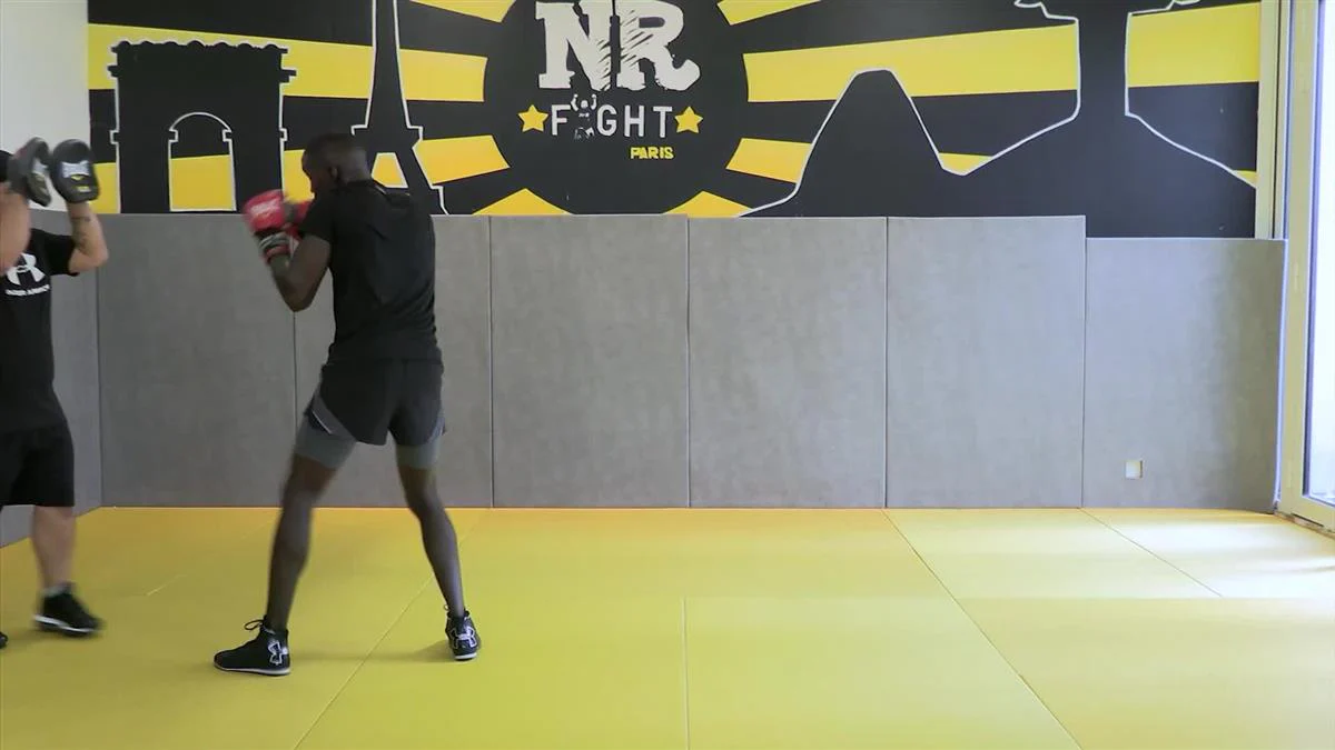 Crisp Boxing Fundamentals and Workouts by Souleymane Cissokho - Image 4