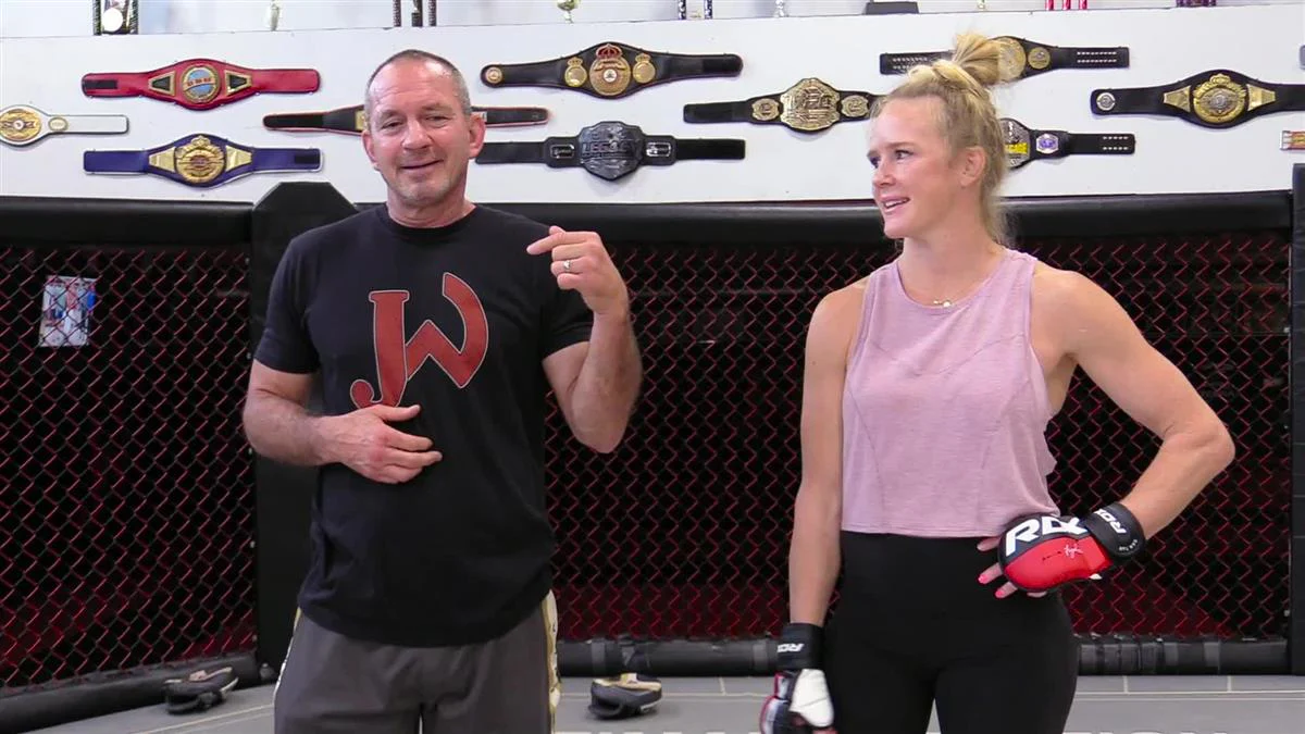 Effective elbow Strikes For MMA by Mike Winkeljohn and Holly Holm - Image 4