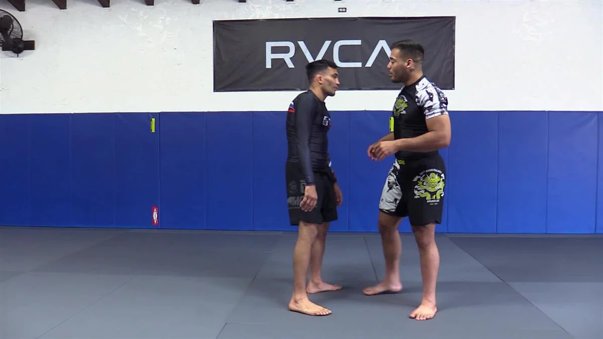 EL Monstro Front Headlock Attacks by Elder Cruz - Image 5