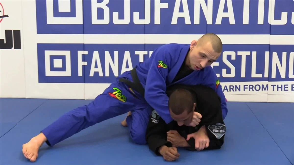 Gi Chokes: Capturing The Choke With The Collar by Alex Humen - Image 5