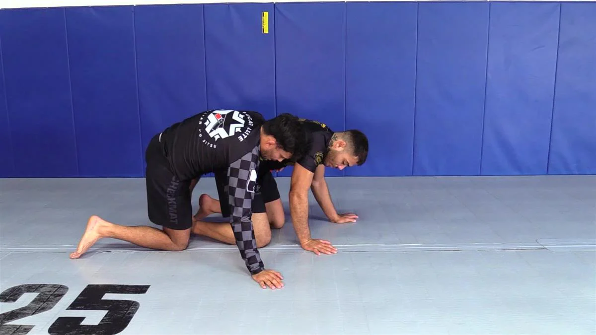 Half Guard Counter Attacks No Gi by Lucas Leite - Image 4