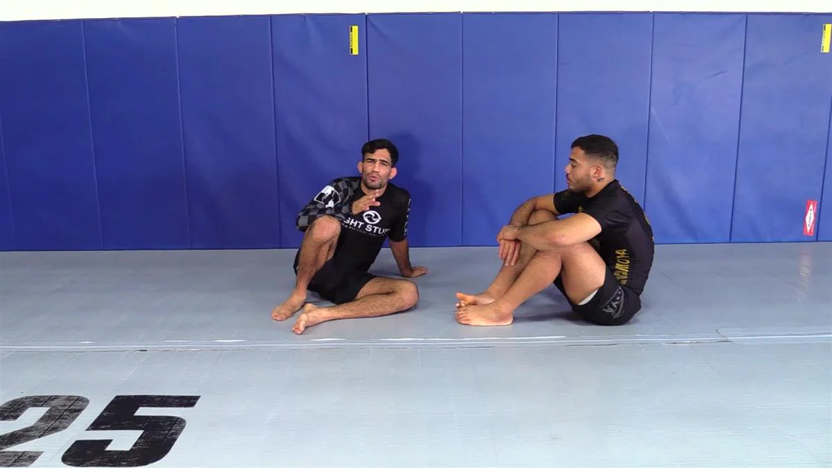 Half Guard Counter Attacks No Gi by Lucas Leite - Image 5