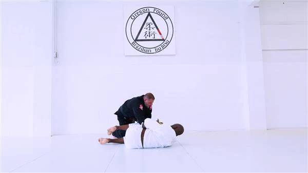 High Level Knee Cut Passing by Yosof Wanly - Image 4