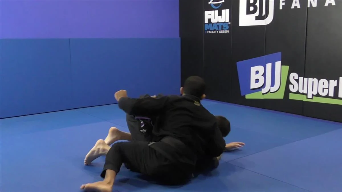How To Beat Bigger Guys: Guard by Bruno Malfacine - Image 3