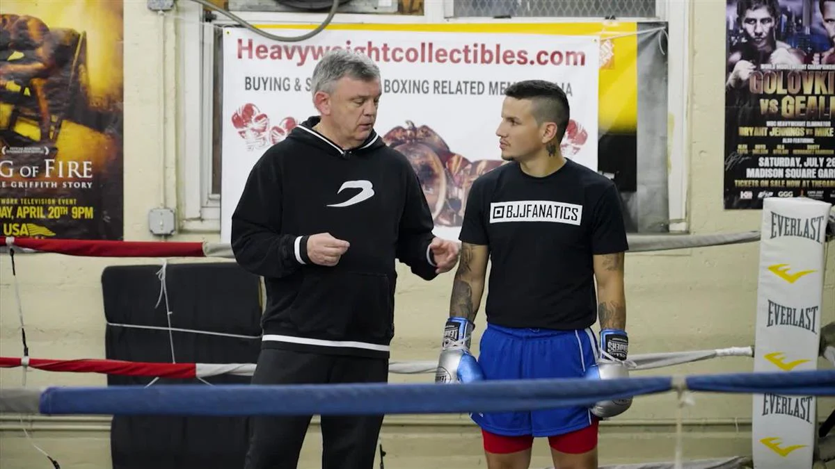 How To Fight and Defeat Southpaws by Teddy Atlas - Image 4