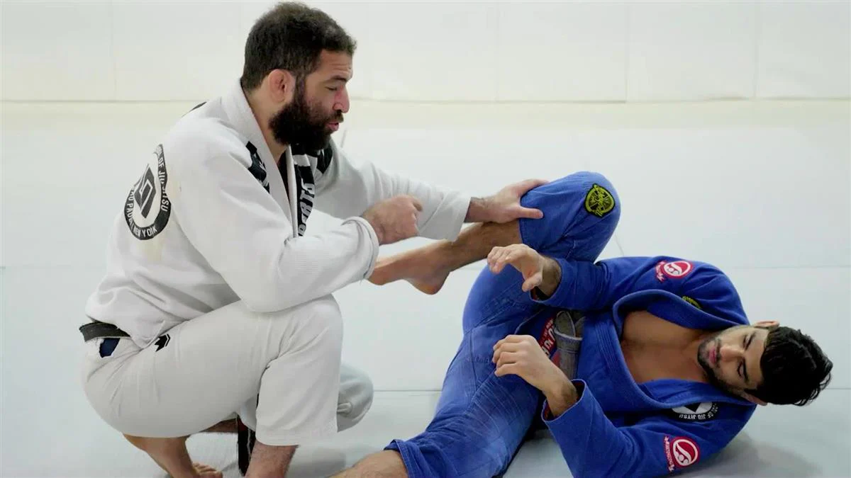 Introduction To Pressure Passing by Murilo Santana - Image 5