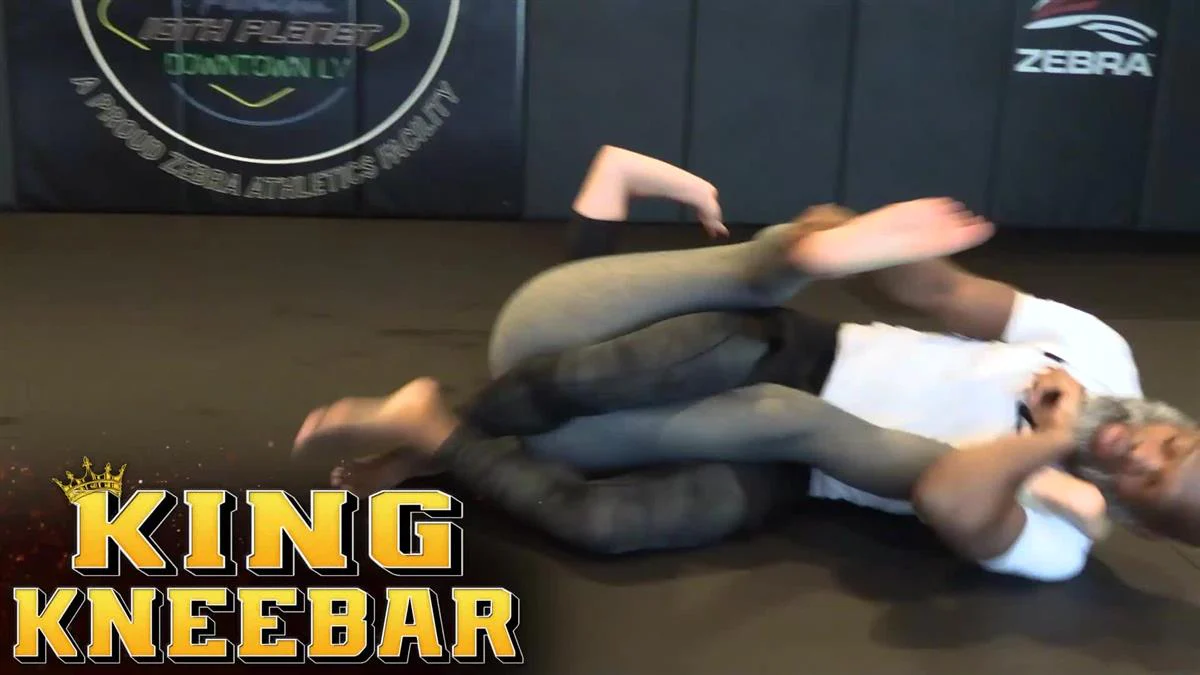 King KneeBar by Bendy & Katie Casimir - Image 3