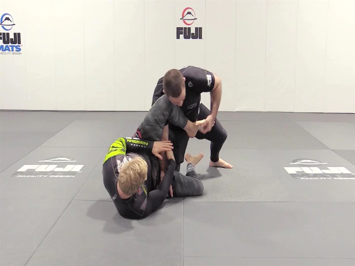 Mastering No Gi Passing by Travis Stevens - Image 4