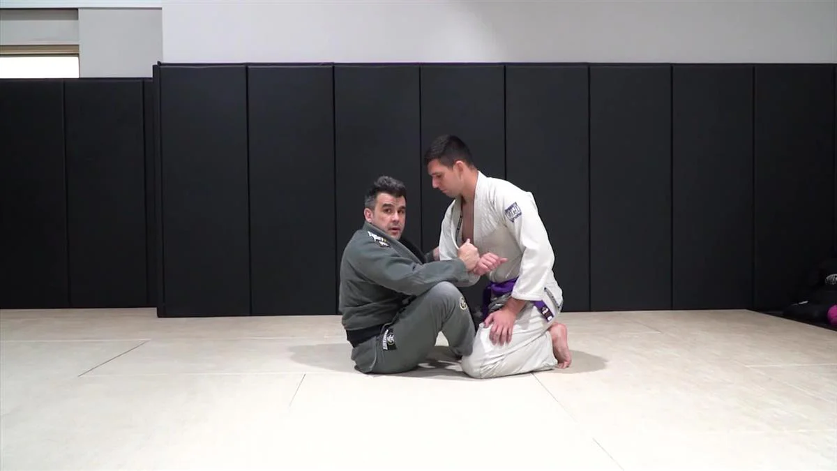 Mastering The 2 on 1 Grip by Alex Kennedy - Image 5