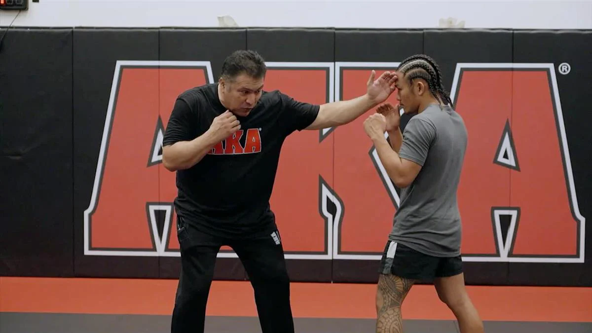 MMA Fundamentals: Footwork For MMA Striking by Javier Mendez - Image 5