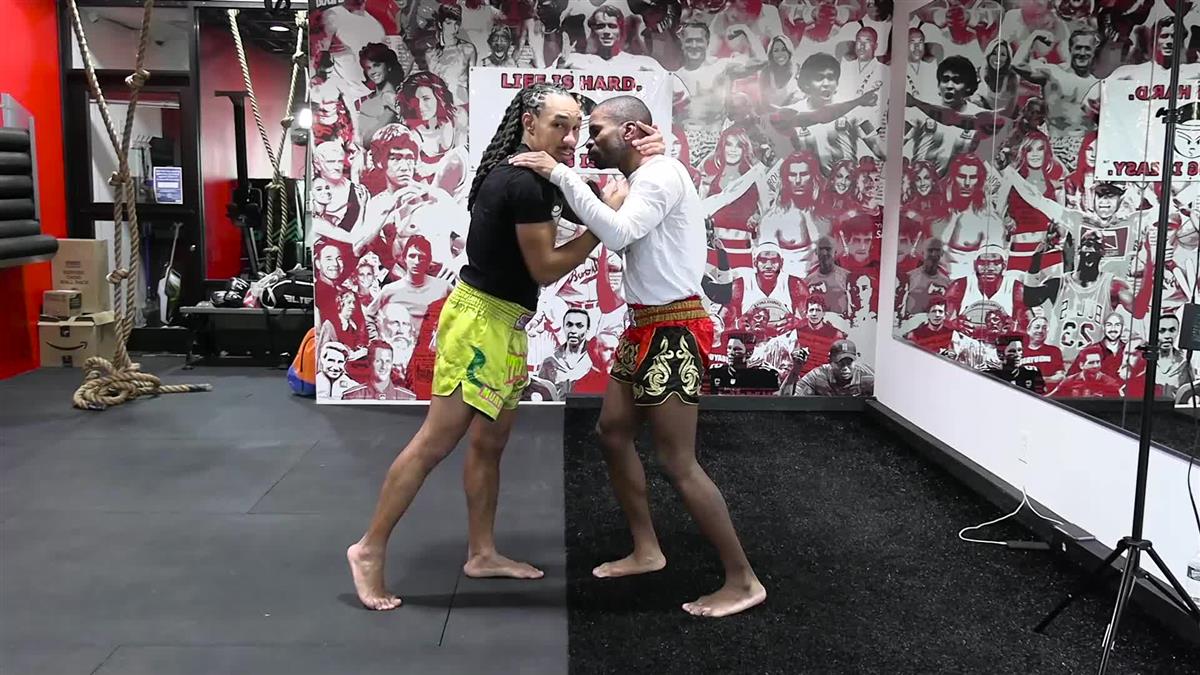 Muay Thai Clinch Made Easy by John Cumper - Image 4