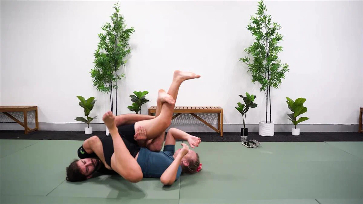 No-Gi Crab Ride Compendium by Ariel Tabak - Image 5