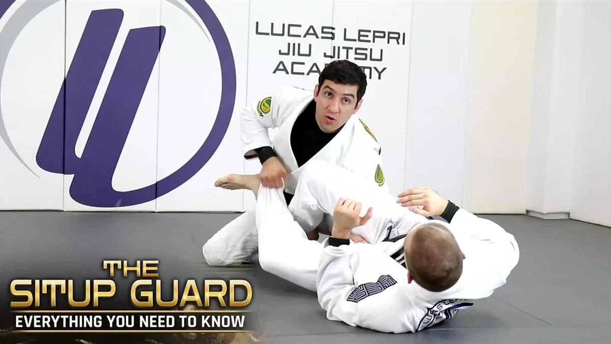 The Sit Up Guard by Lucas Lepri - Image 3