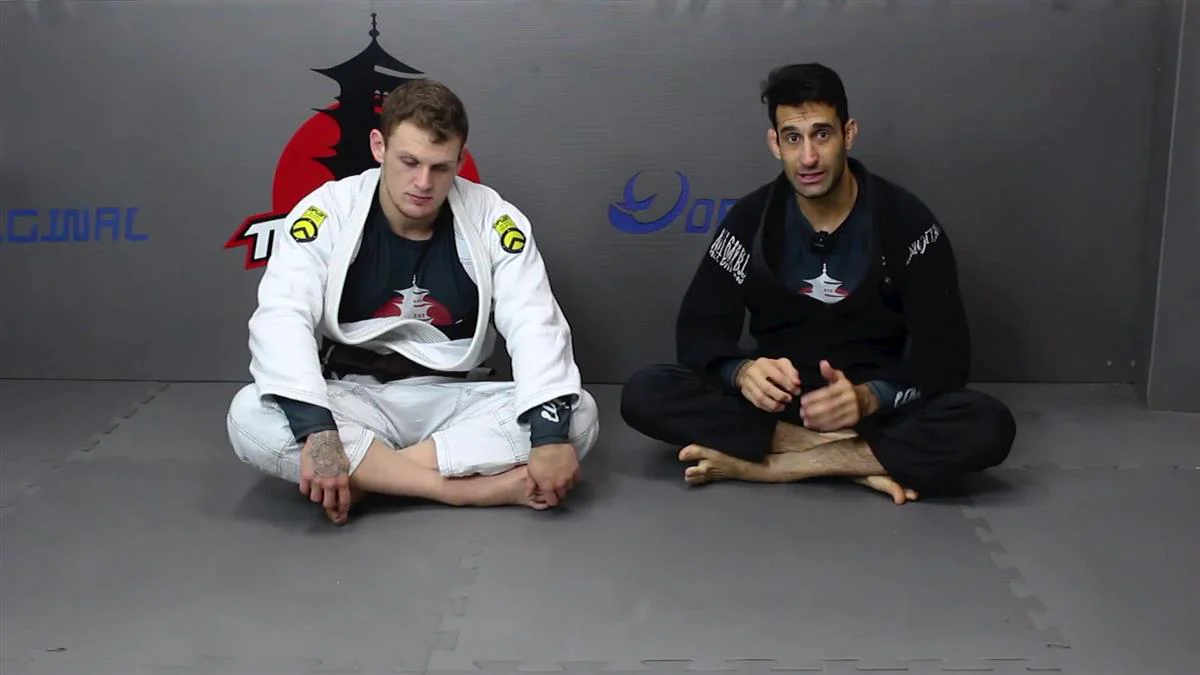 Rollo Smooth: Open Guard Offense by Gabriel Rollo - Image 4