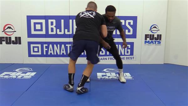 The Arm Drag Attack System: Elite-Level Arm Drag Offense by Dan Vallimont - Image 3