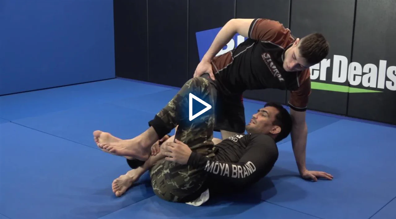 The Coyote Half Guard No Gi by Lucas Leite - Image 3