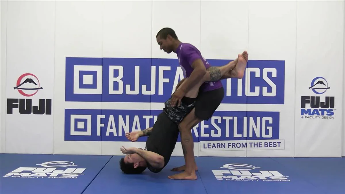 The Kneebar Masterclass by Jarbem Pacheco - Image 5
