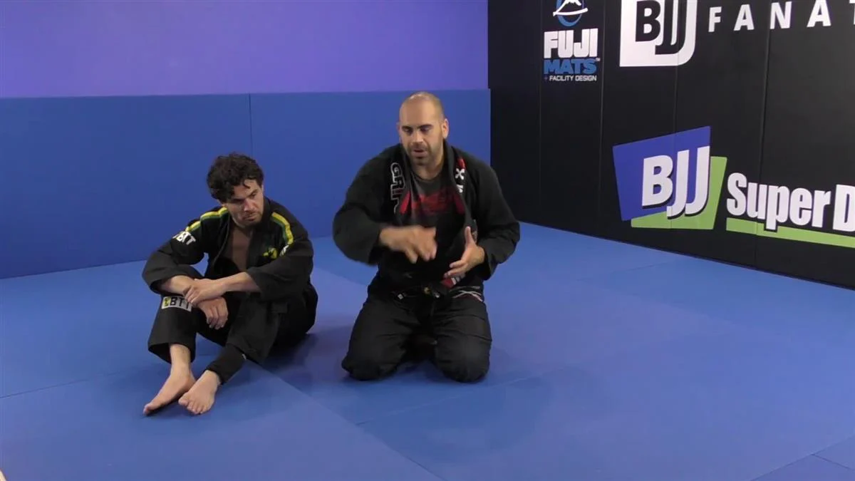 The Lazy Closed Guard by Rodrigo Artilheiro - Image 4