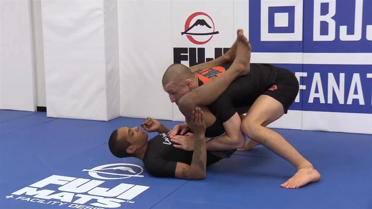 The No Gi Darce, Peruvian, and Japanese Neck Tie Manual by Alex Humen - Image 5