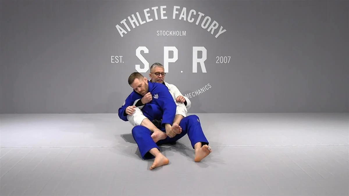 The Z Belt Back Control: A Grip Evolution of The Seatbelt by Waldo Zapata - Image 5