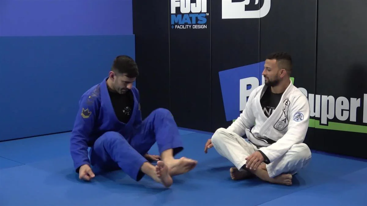 Triangle Masterclass by Rodrigo Cavaca - Image 3