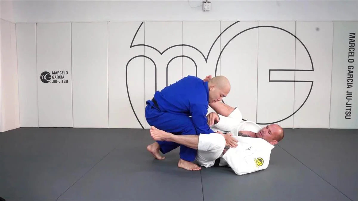 Zone Jiu Jitsu: Collar Sleeve/Reverse Collar Sleeve by Paul Schreiner - Image 4