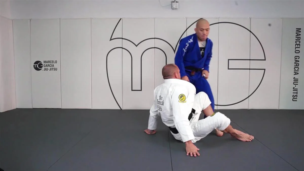 Zone Jiu Jitsu: Collar Sleeve/Reverse Collar Sleeve by Paul Schreiner - Image 5